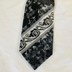NWOT Avanti Uomo Formal Tie